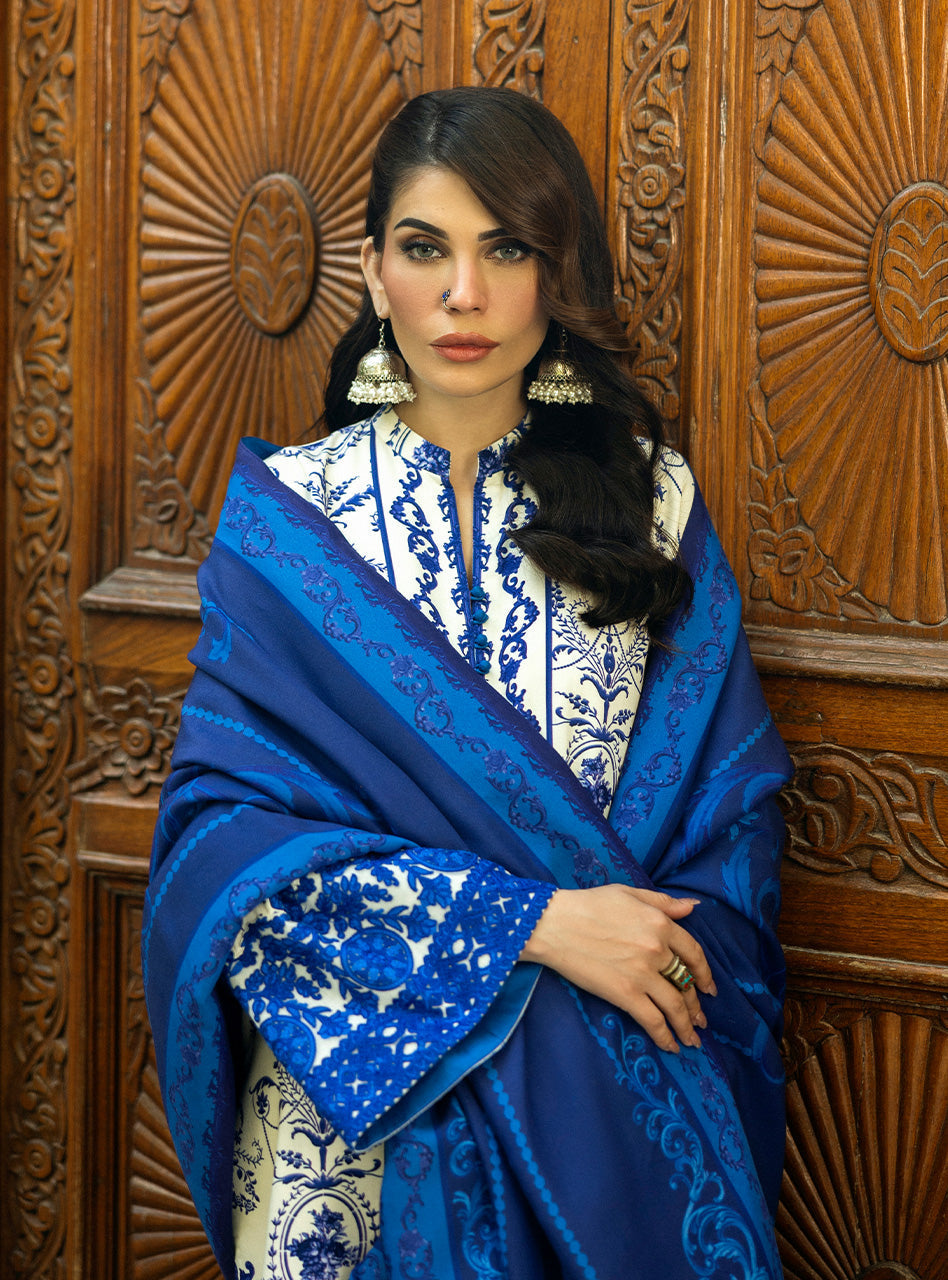 Zainab Chottani | Winter Shawls 24 |  Rania - Riwayat-e-Khas