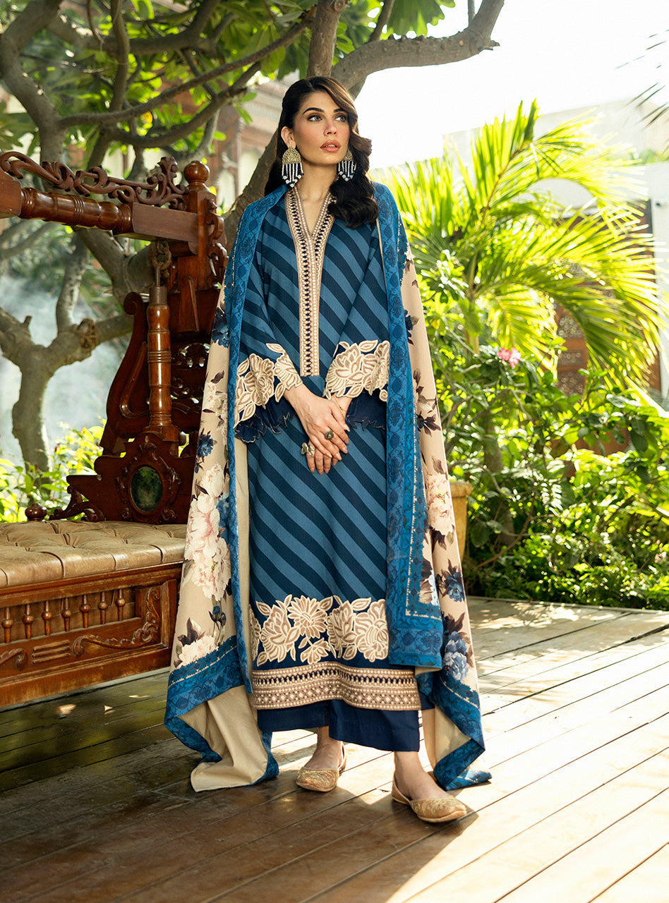 Zainab Chottani | Winter Shawls 24 |  Alayna - Riwayat-e-Khas