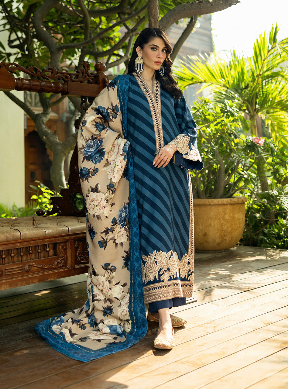 Zainab Chottani | Winter Shawls 24 |  Alayna - Riwayat-e-Khas