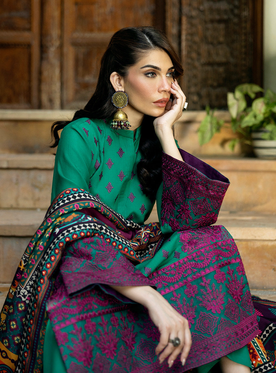 Zainab Chottani | Winter Shawls 24 | Esha - Riwayat-e-Khas