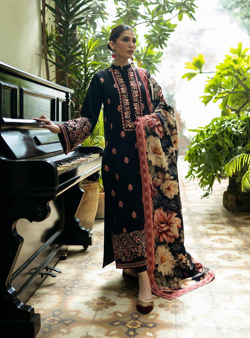 Zainab Chottani | Winter Shawls 24 |  Alaya - Riwayat-e-Khas