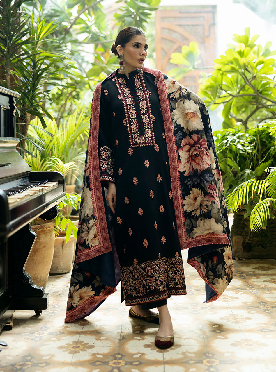 Zainab Chottani | Winter Shawls 24 |  Alaya - Riwayat-e-Khas