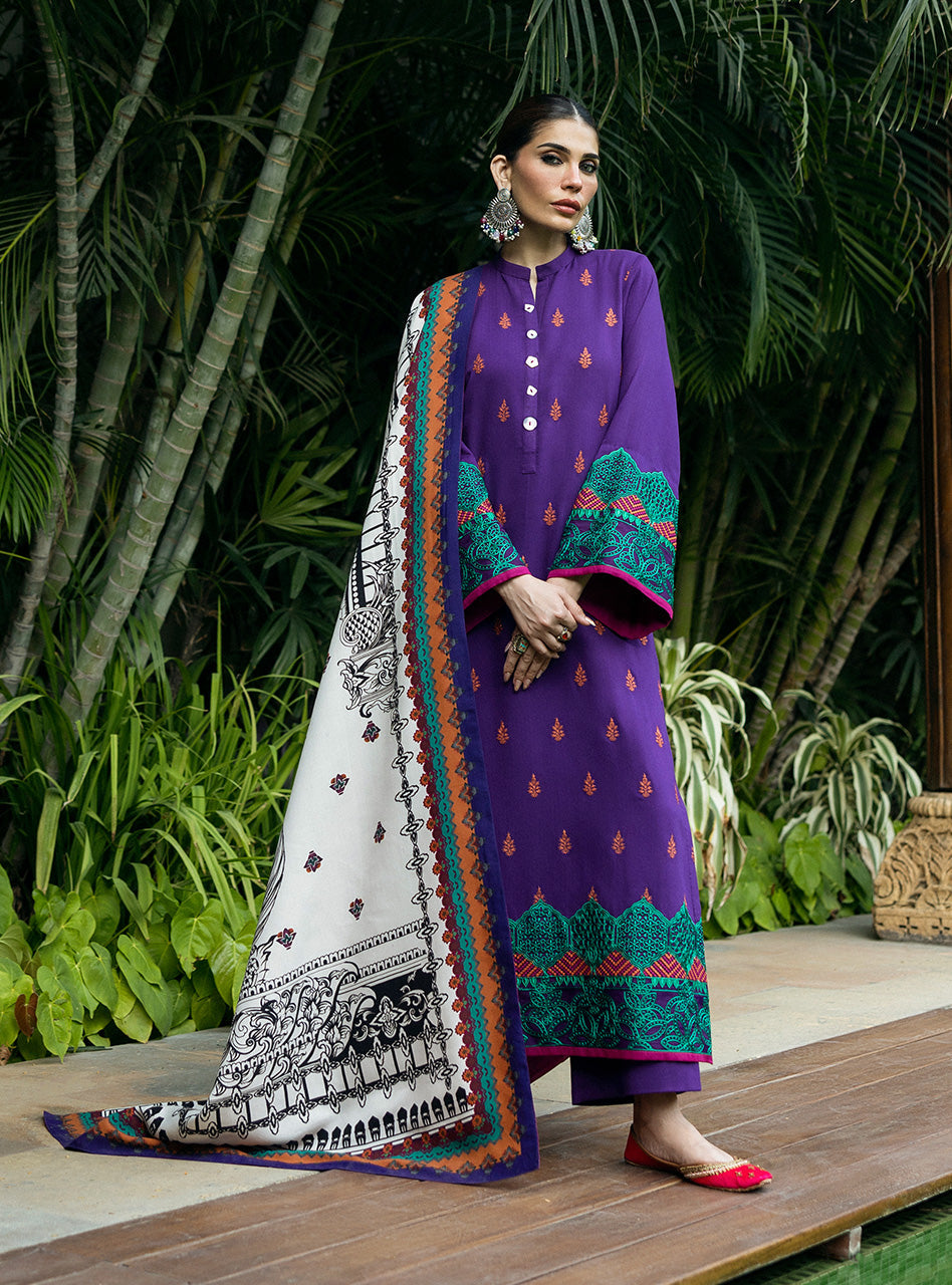 Zainab Chottani | Winter Shawls 24 |  Vaniza - Riwayat-e-Khas