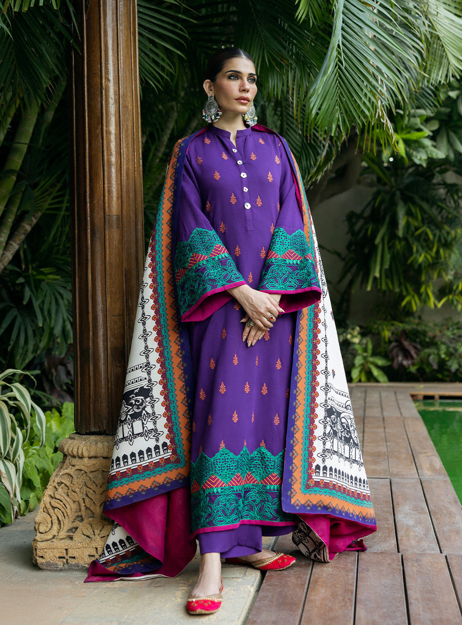 Zainab Chottani | Winter Shawls 24 |  Vaniza - Riwayat-e-Khas