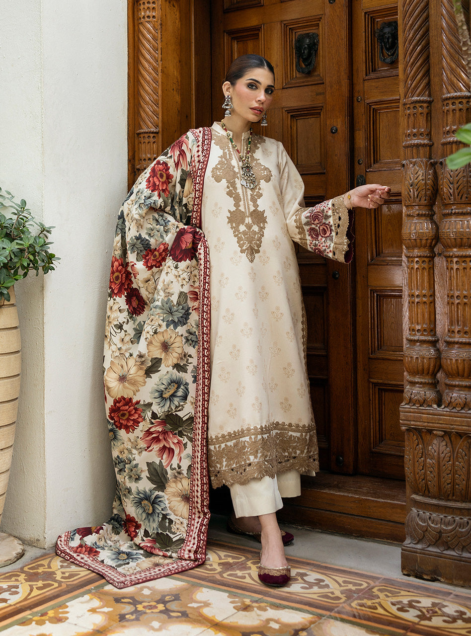 Zainab Chottani | Winter Shawls 24 |  Shyna - Riwayat-e-Khas