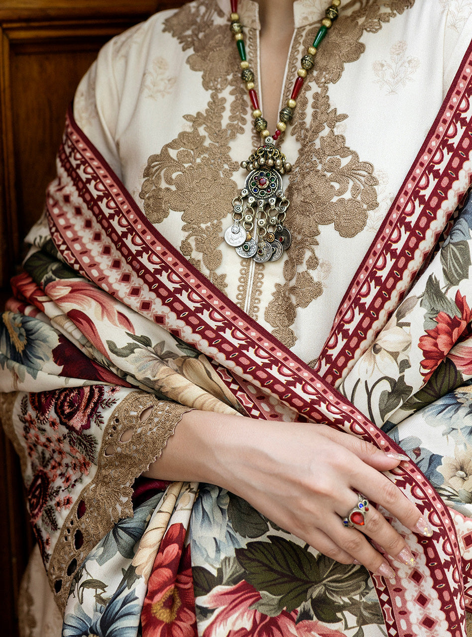 Zainab Chottani | Winter Shawls 24 |  Shyna - Riwayat-e-Khas