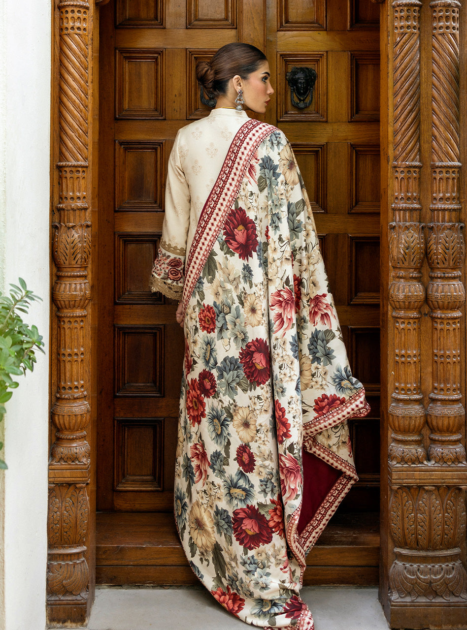 Zainab Chottani | Winter Shawls 24 |  Shyna - Riwayat-e-Khas