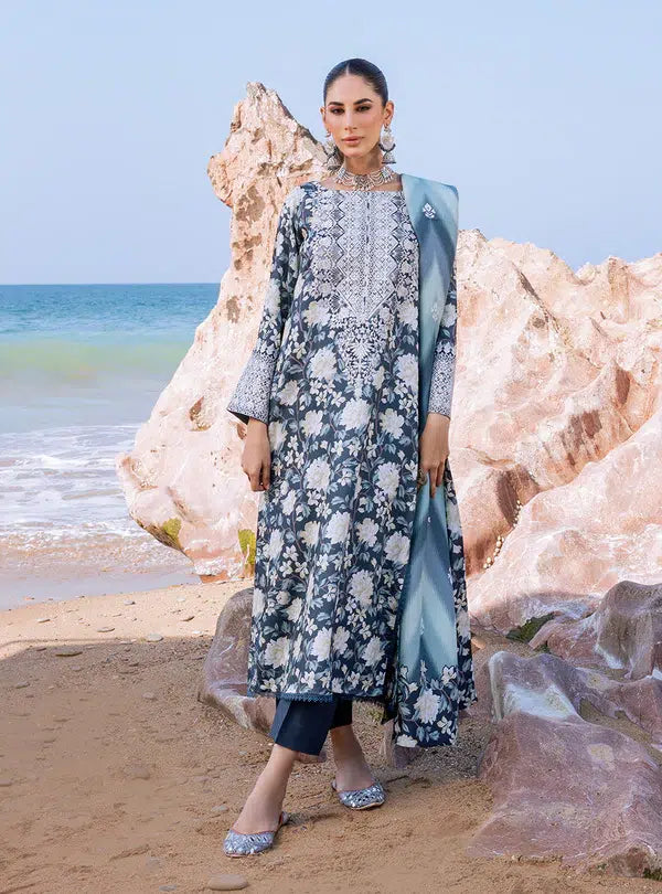 Zainab Chottani | Winter Shawls | Kinara - Riwayat-e-Khas