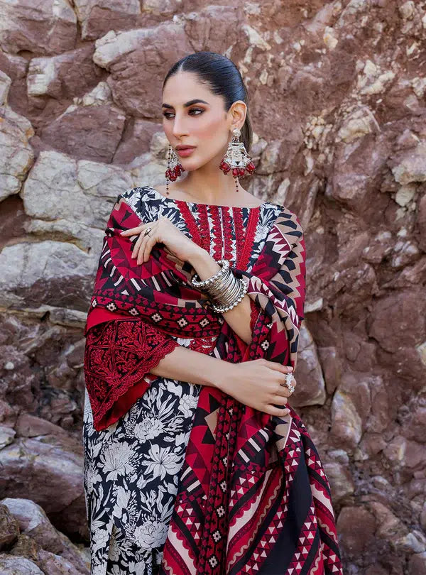Zainab Chottani | Winter Shawls | Asna - Riwayat-e-Khas