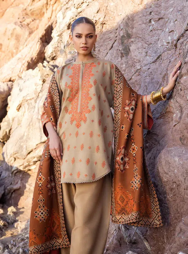 Zainab Chottani | Winter Shawls | Azal - Riwayat-e-Khas