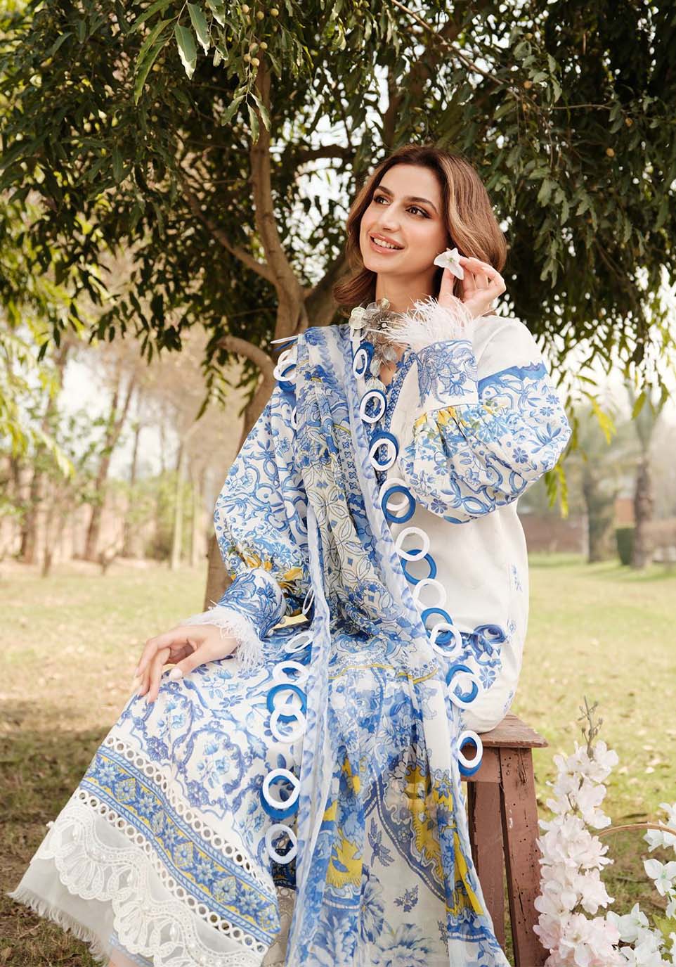 Zarqash | Luxe Lawn 24 | ZQ 7 - Riwayat-e-khas