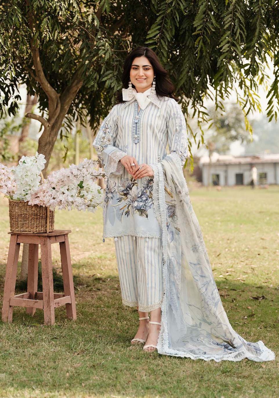 Zarqash | Luxe Lawn 24 | ZQ 15 - Riwayat-e-khas