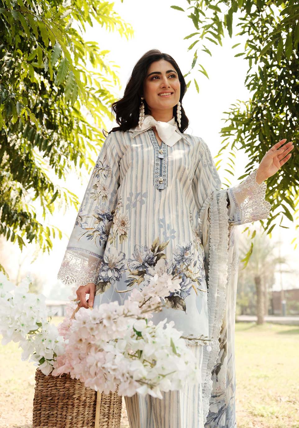 Zarqash | Luxe Lawn 24 | ZQ 15 - Riwayat-e-khas