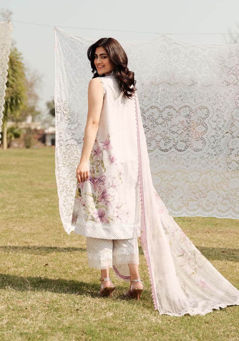 Zarqash | Luxe Lawn 24 | ZQ 3 - Riwayat-e-khas
