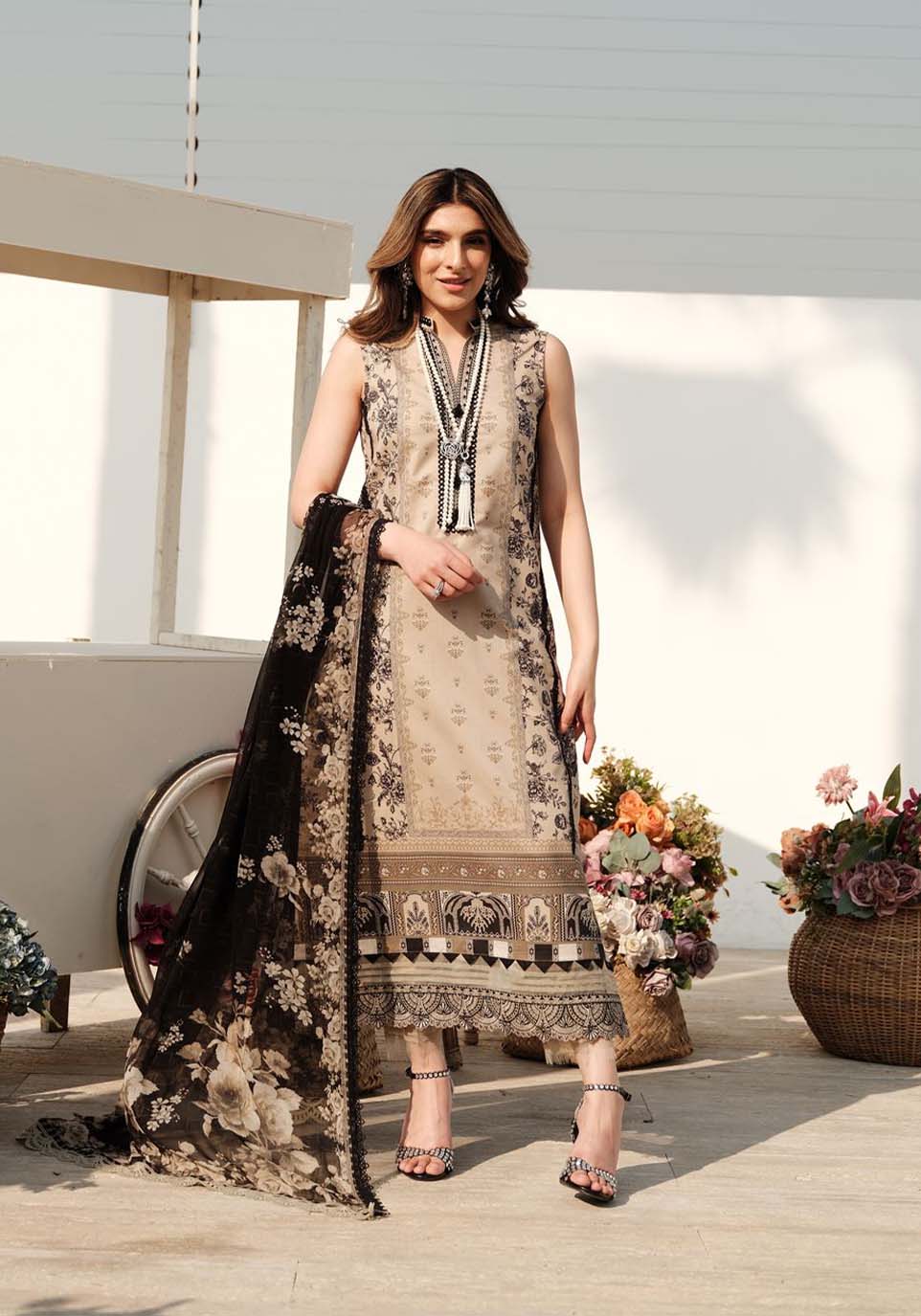 Zarqash | Luxe Lawn 24 | ZQ 1 - Riwayat-e-khas