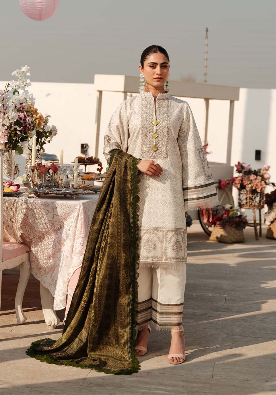 Zarqash | Luxe Lawn 24 | ZQ 9 - Riwayat-e-khas