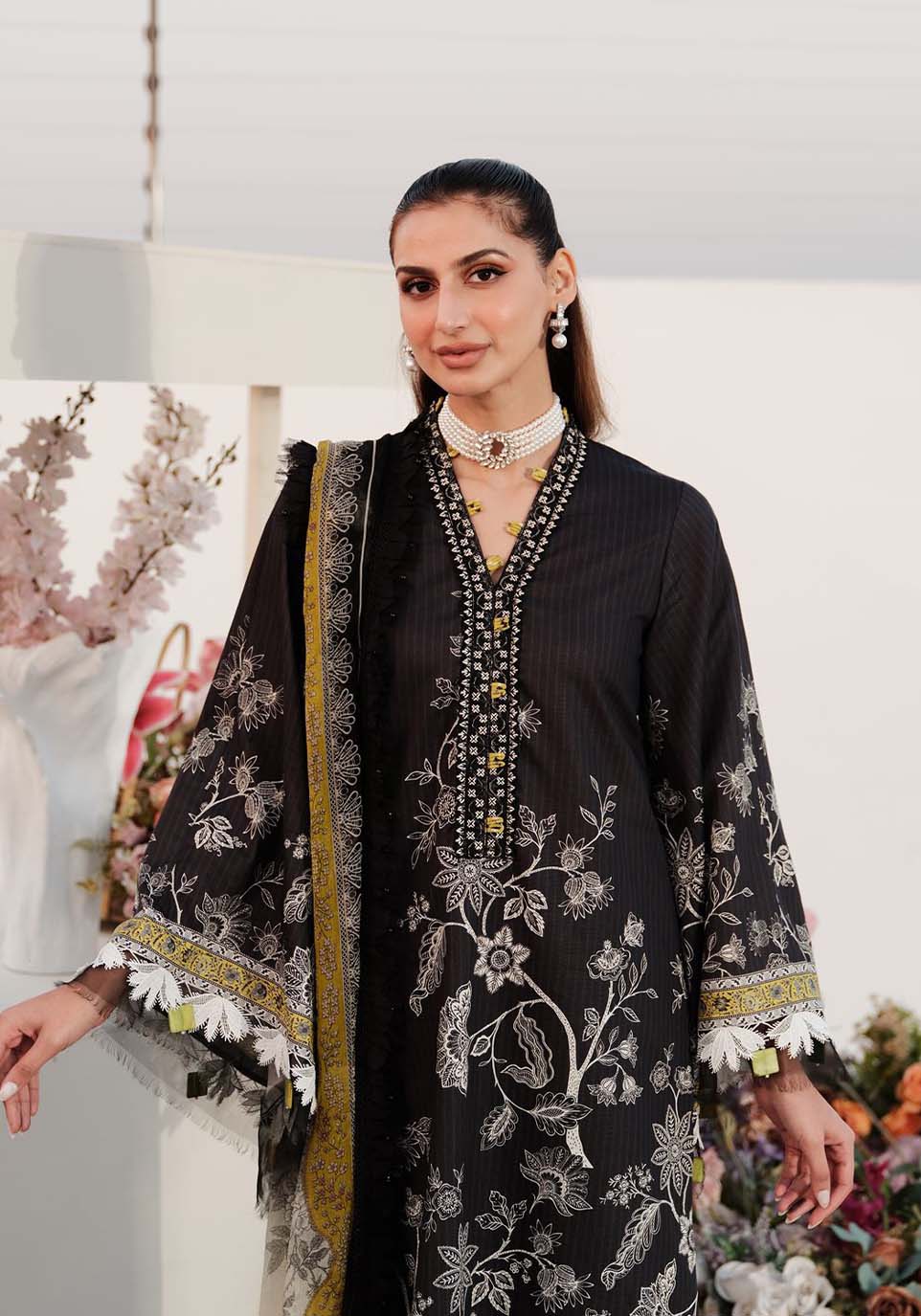 Zarqash | Luxe Lawn 24 | ZQ 14 - Riwayat-e-khas