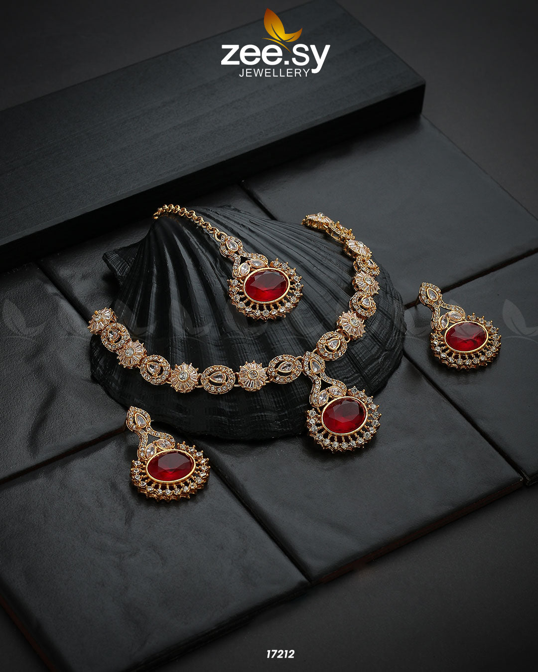Zirconic Starburst Necklace - Libasekhas