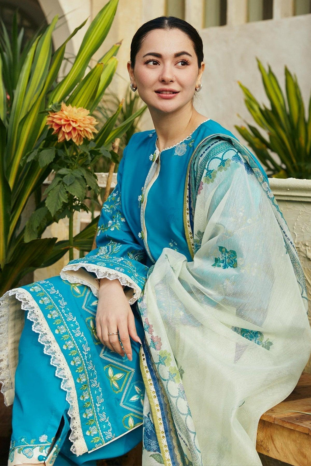Zara Shahjahan - Zoya 8B - Riwayat-e-khas