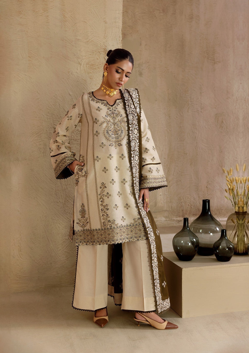 Aik Atelier | RTW 25 | LOOK 02