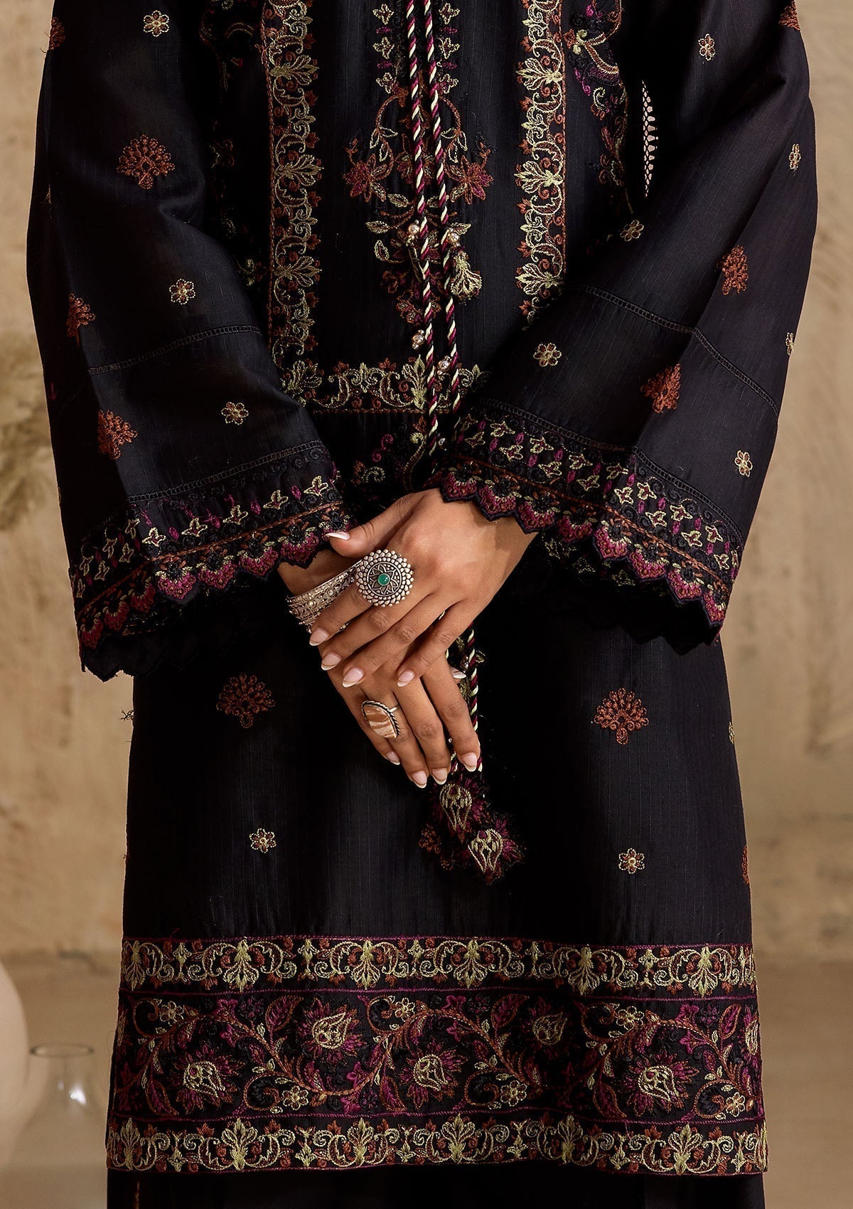 Aik Atelier | RTW 25 |  LOOK 06