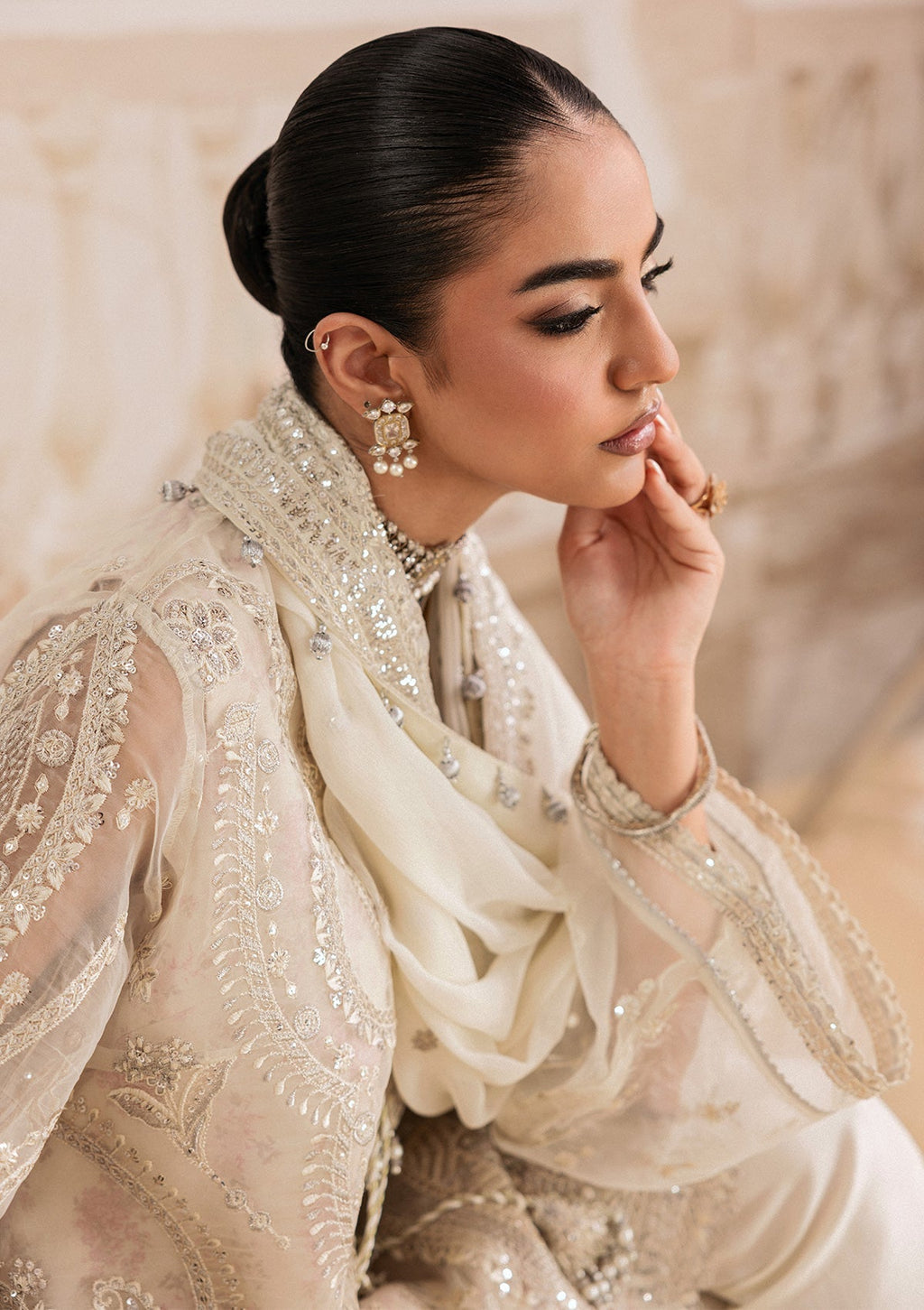 Aik | Aik Shaam 26  Vol 2| Aik Shaam - Look B2602