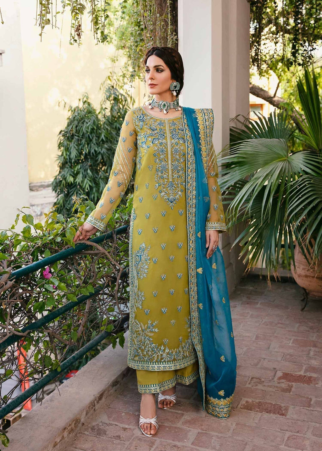 Akbar Aslam | Wedding Formals | DAVINA