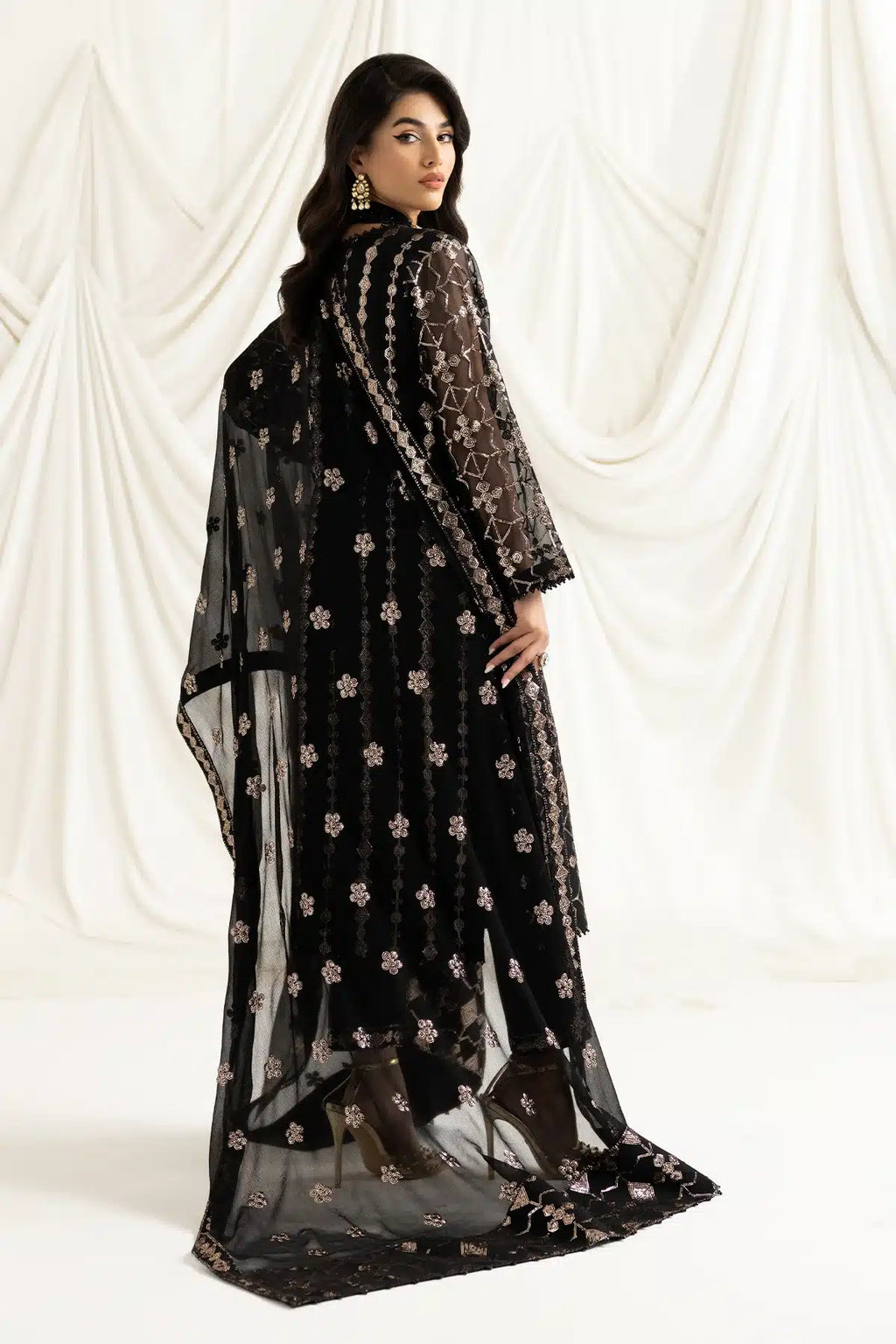 Alizeh | Dua Formals 23 | DUA-V02D04A-NAZIK(Black) - House Of Anaya