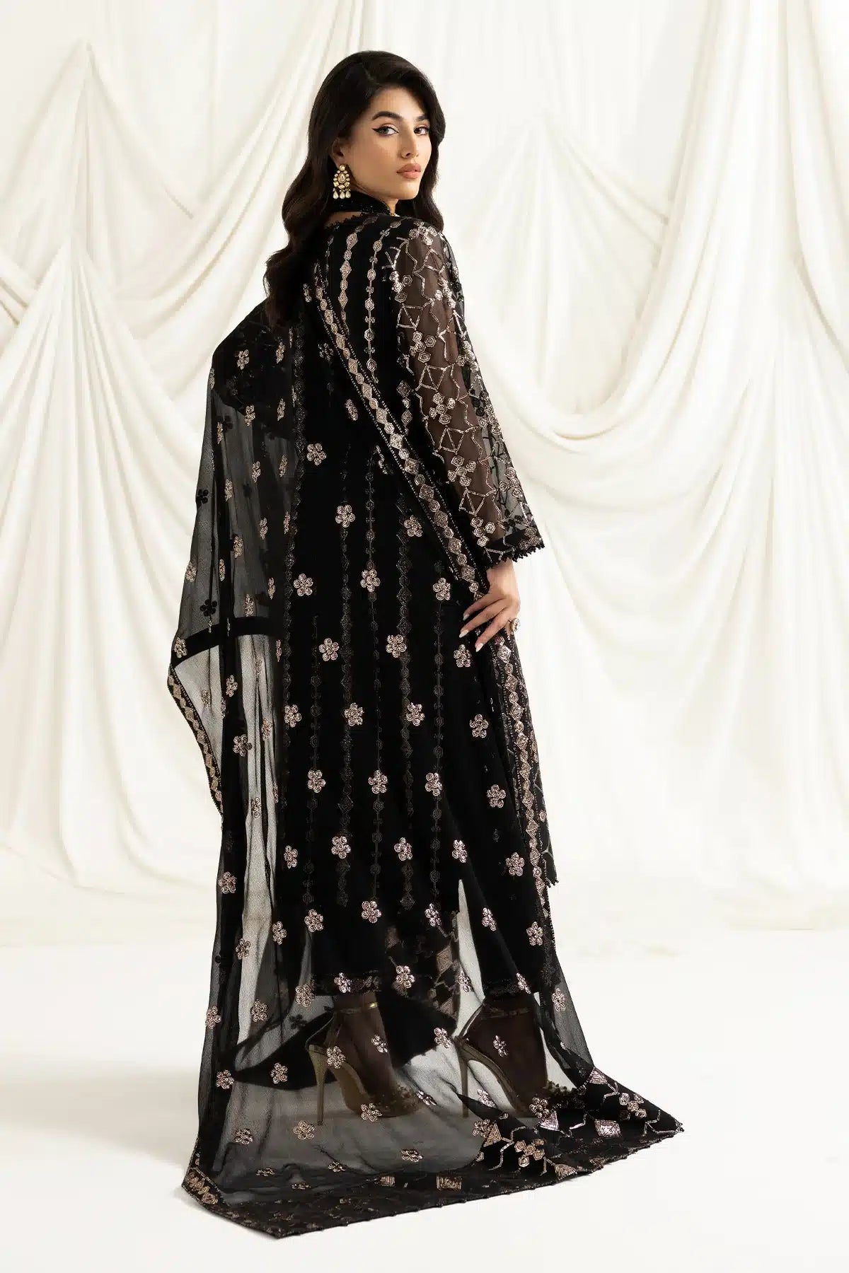 Alizeh | Dua Formals 23 | DUA-V02D04A-NAZIK(Black) - House Of Anaya