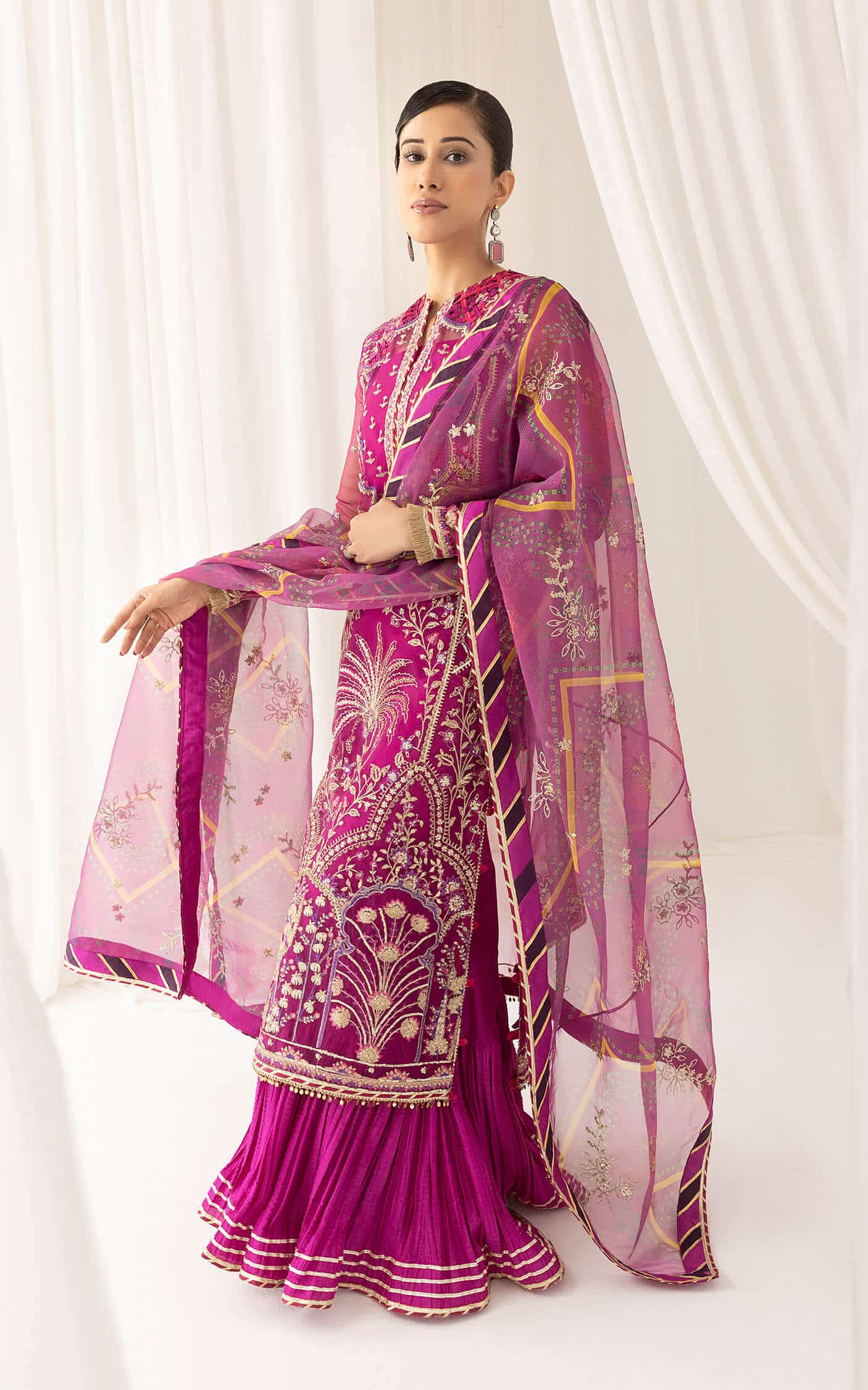 Asifa and Nabeel | Barasti Festive 23 | Raqs (ANB-02) - Riwayat-e-Khas