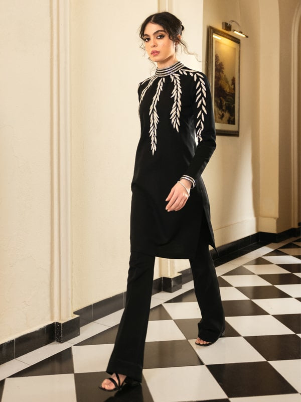Caia | Mahiri Luxury Edit24 | VIVACIE (Black) - Riwayat-e-Khas