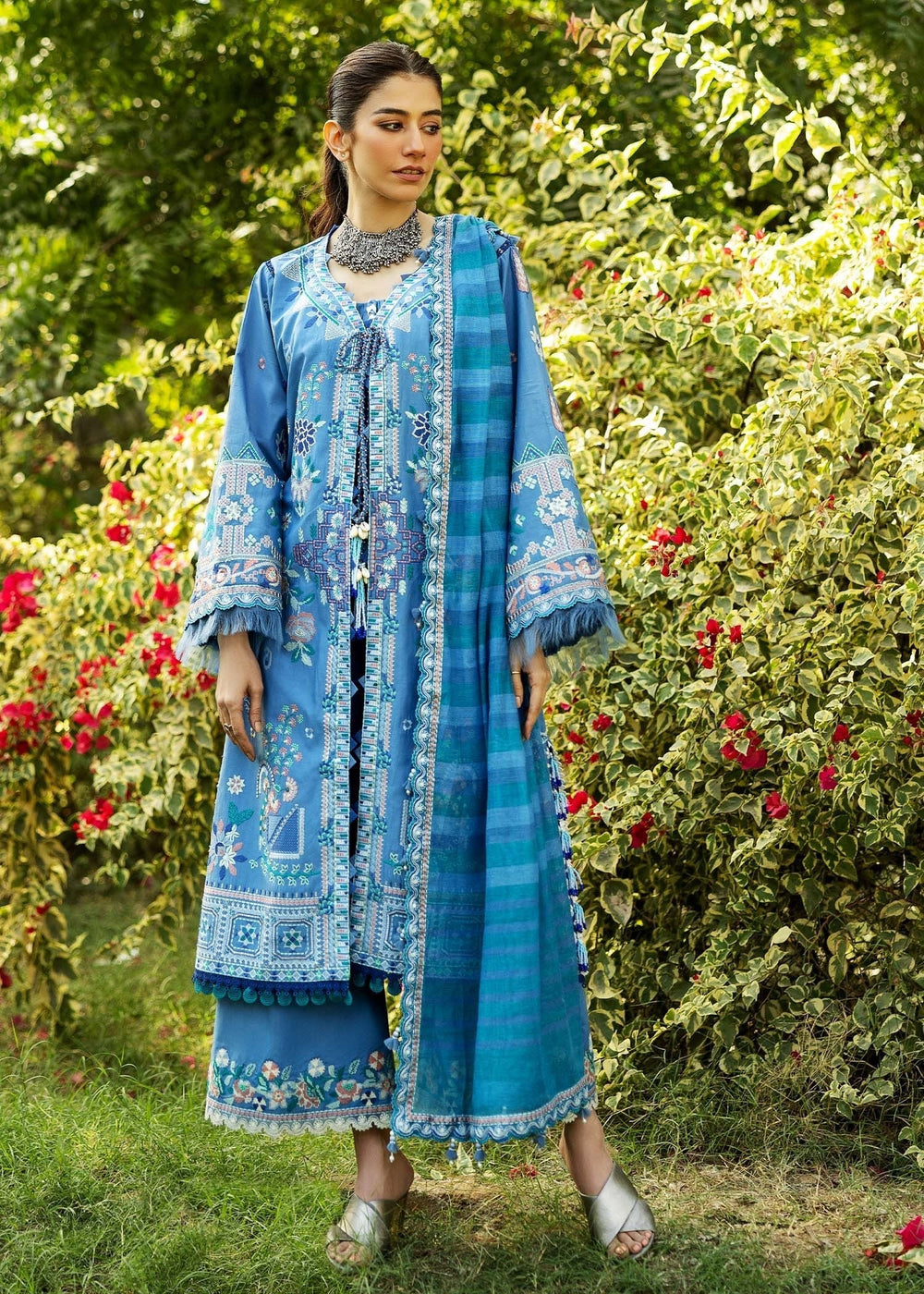 Sadaf Fawad Khan | Siraa Lawn 25 | WISTERIA - A - Riwayat-e-Khas