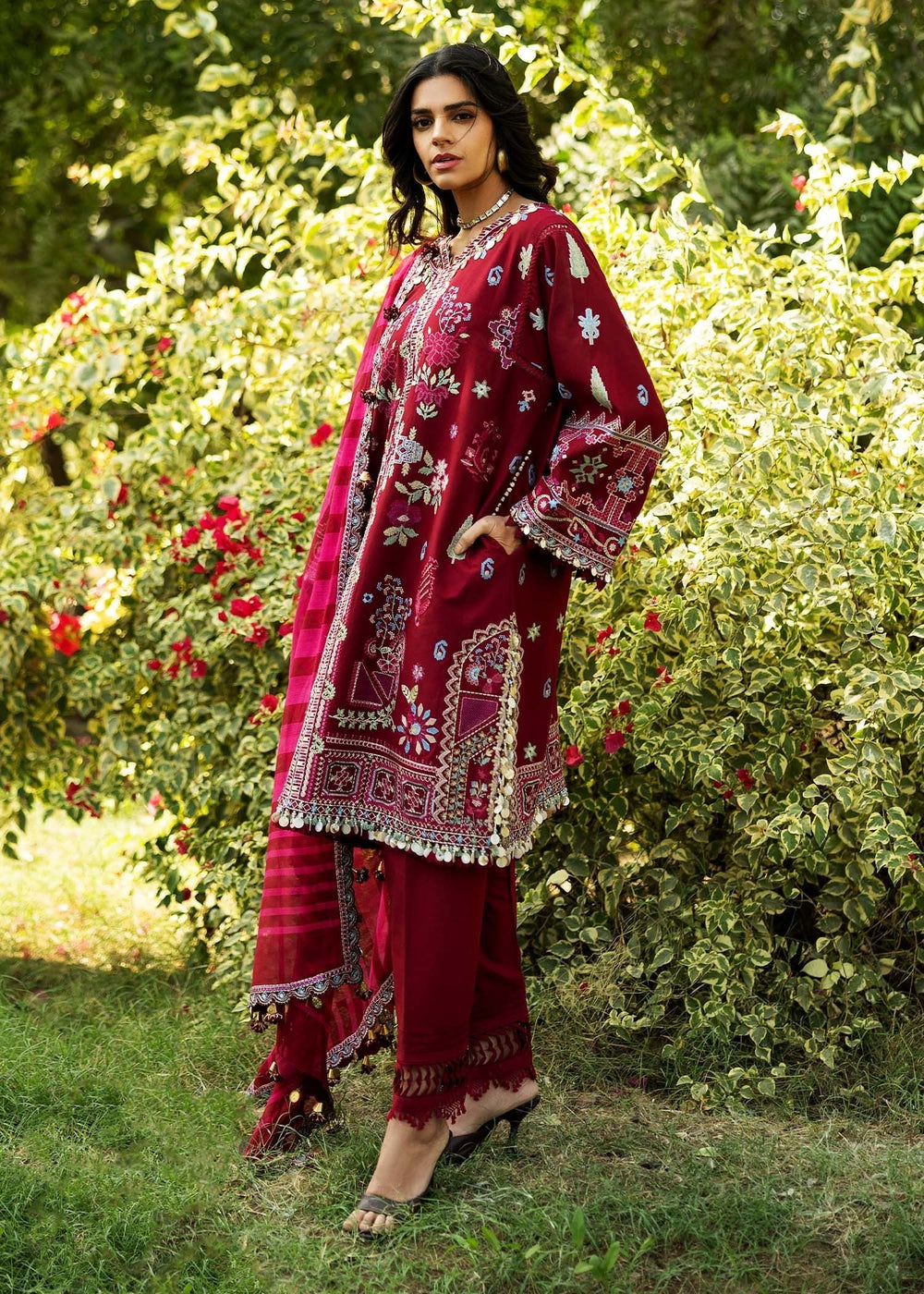 Sadaf Fawad Khan | Siraa Lawn 25 |WISTERIA - B - Riwayat-e-Khas