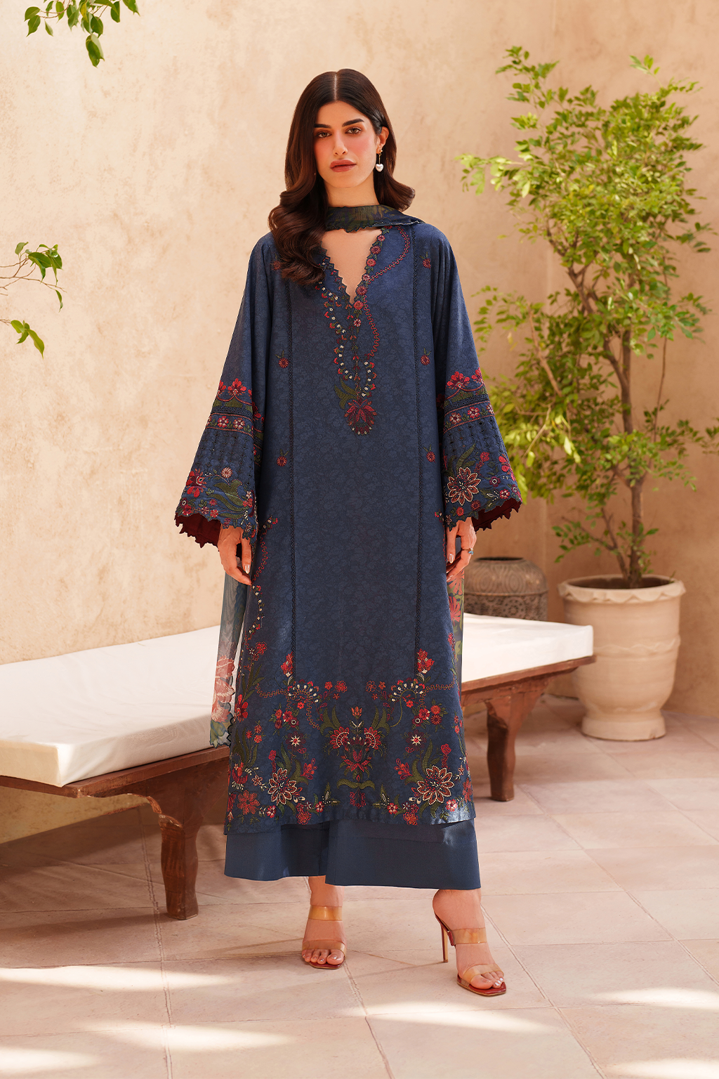 Iznik | Eid Lawn | EL-01 Embroidered Lawn