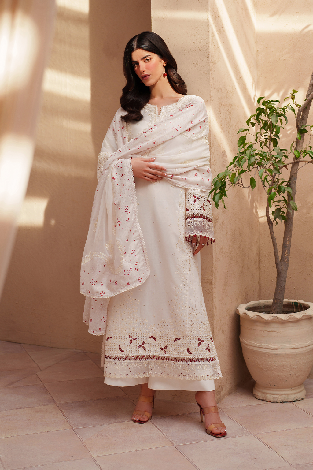 Iznik | Eid Lawn | EL-06 Embroidered Lawn