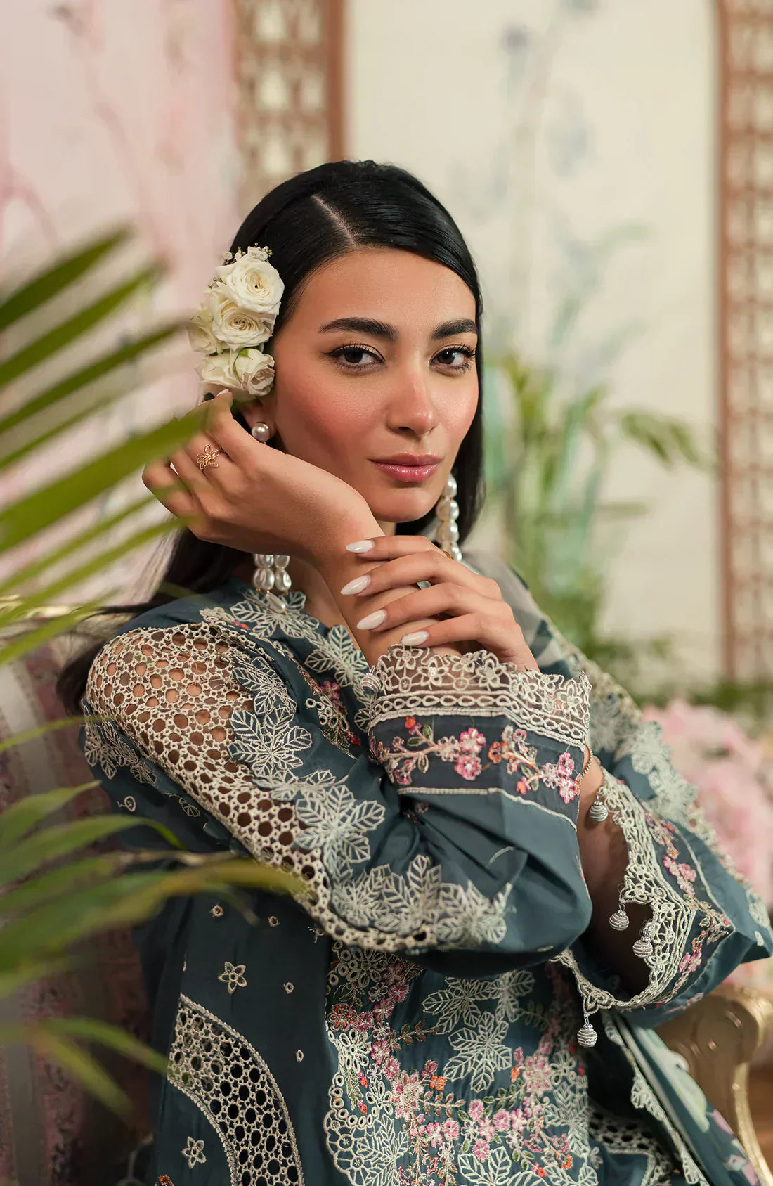 Emaan Adeel | Ayra Luxury Lawn 24 | AR-09 - House Of Anaya