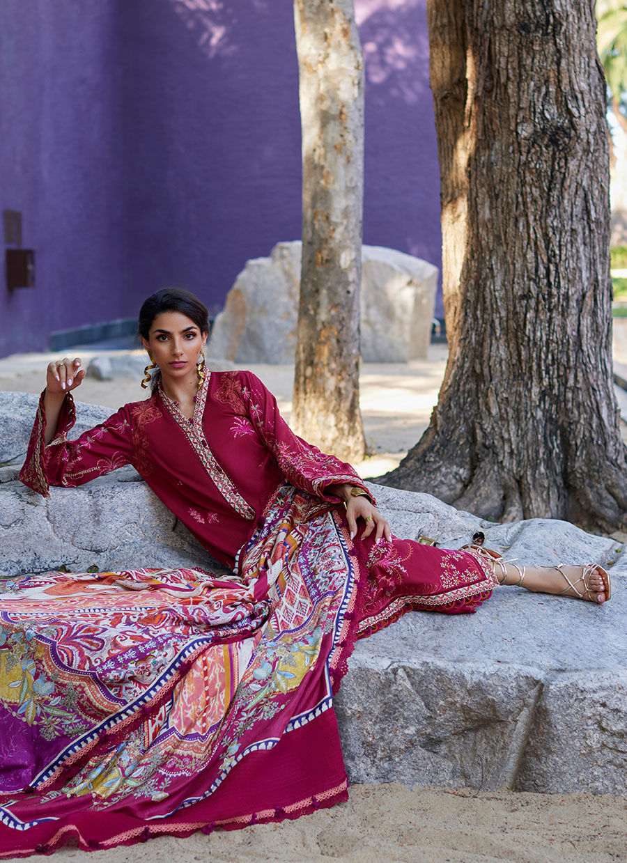 Farah Talib Aziz | Suay Lawn 24 | ENZO RED - House Of Anaya