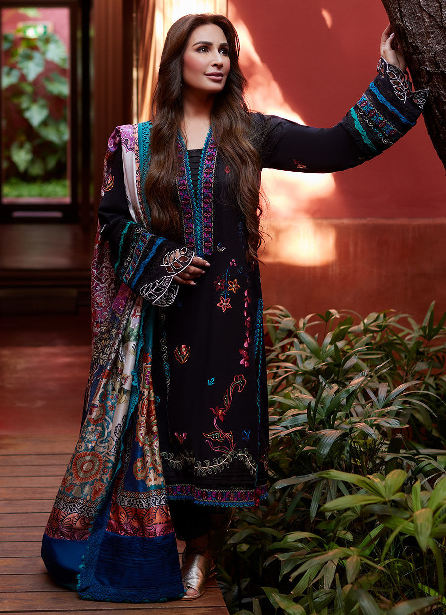 Farah Talib Aziz | Suay Lawn 24 | ILARIA Black - House Of Anaya
