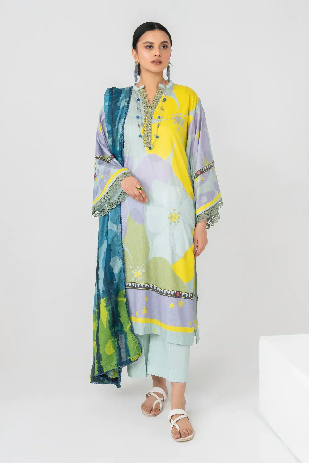 Ittehad | Printed Lawn 24 | IP3P07-3PS-LGR - House Of Anaya