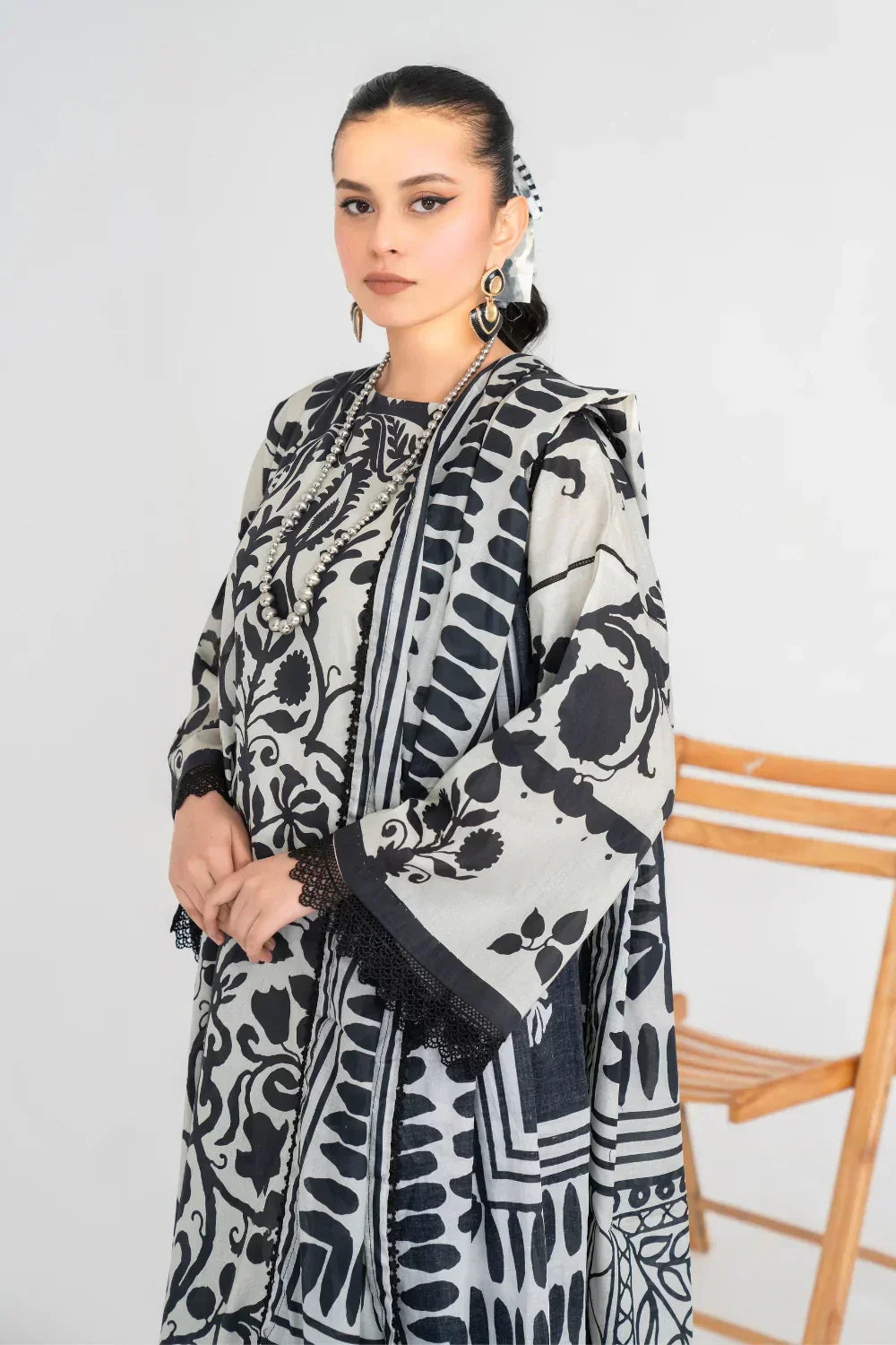 Ittehad | Printed Lawn 24 | IP3P08-3PS-LGY - House Of Anaya