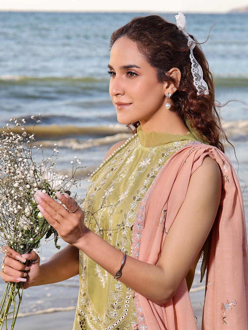 Izel | Saahil Signature Lawn 24 | MUZLIN - House Of Anaya
