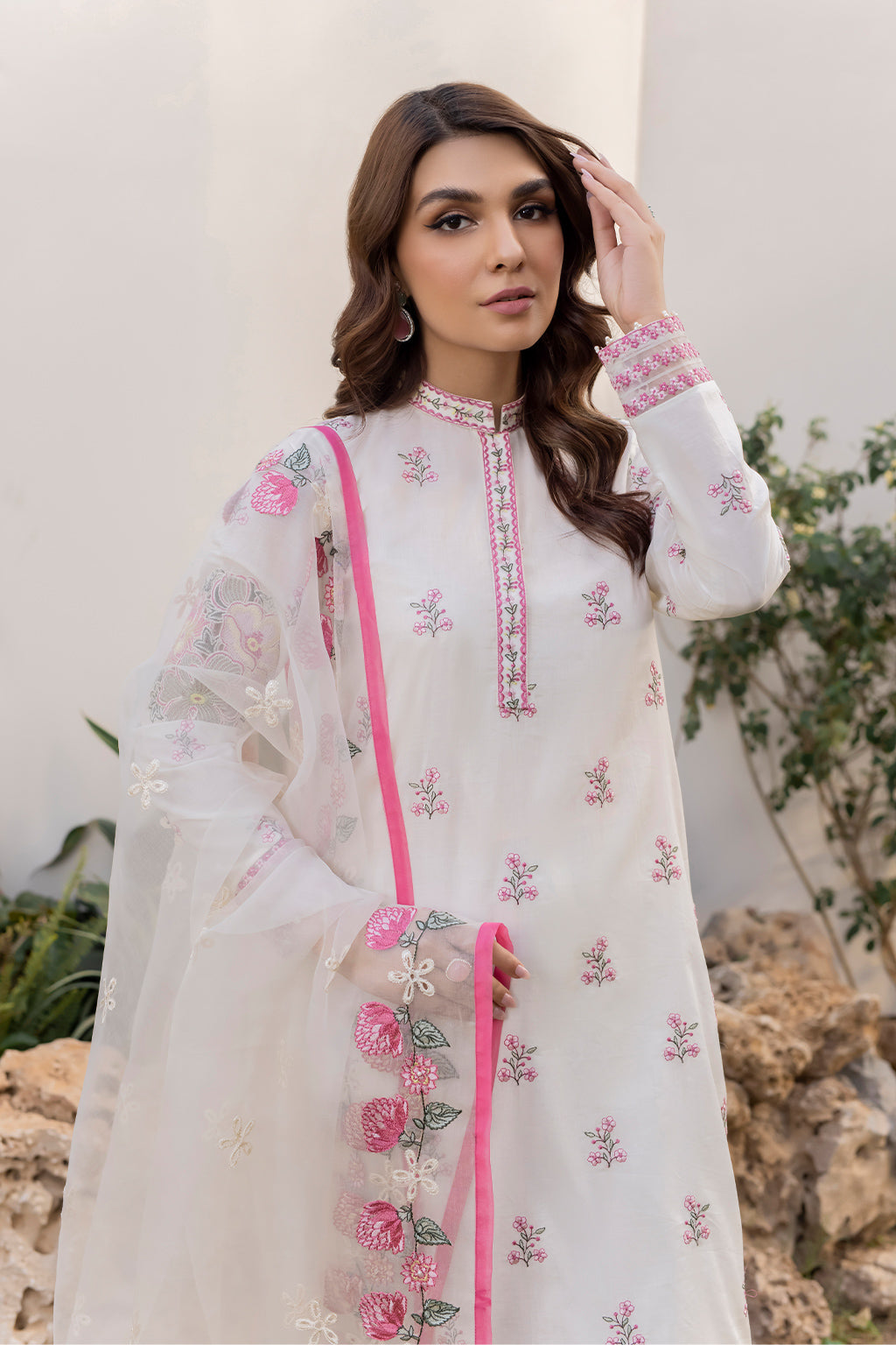 Iznik | Lawnkari 24 | UE-157 CANDYTUFT - House Of Anaya