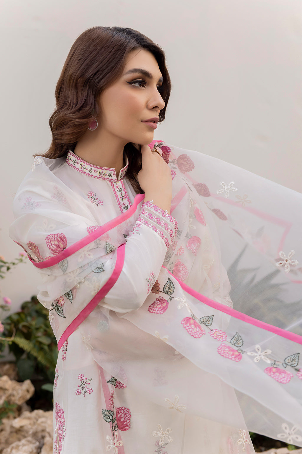Iznik | Lawnkari 24 | UE-157 CANDYTUFT - House Of Anaya