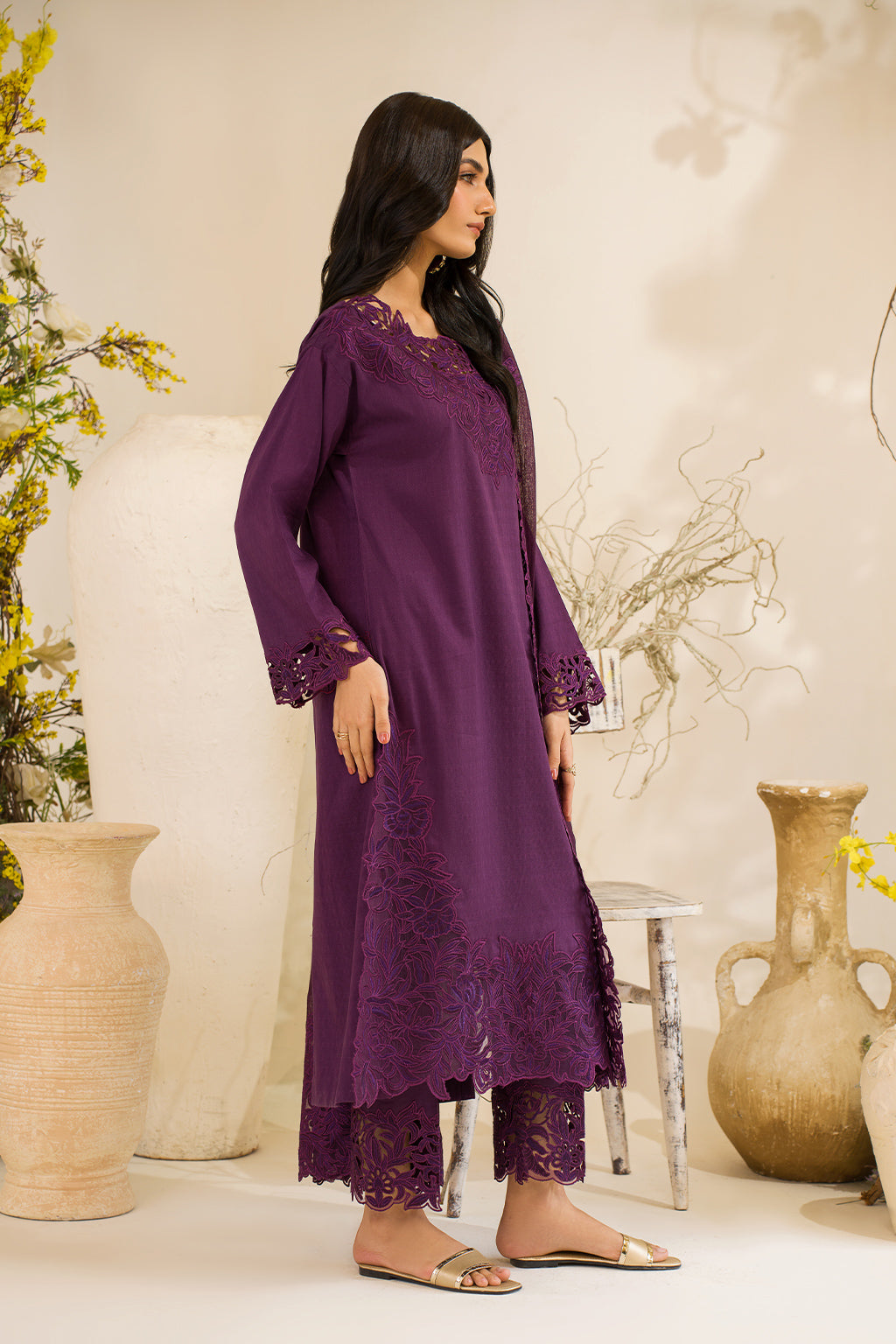 Iznik | Lawnkari 24 | UE-209 QUAGMIRE - House Of Anaya