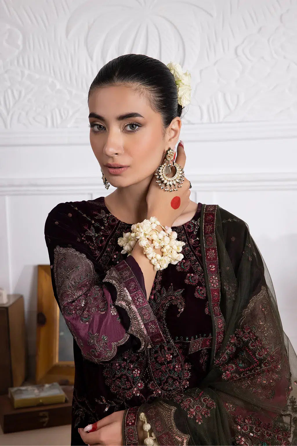 Iznik | Festive Velvet 23 | IV-30 AZITAH - House Of Anaya
