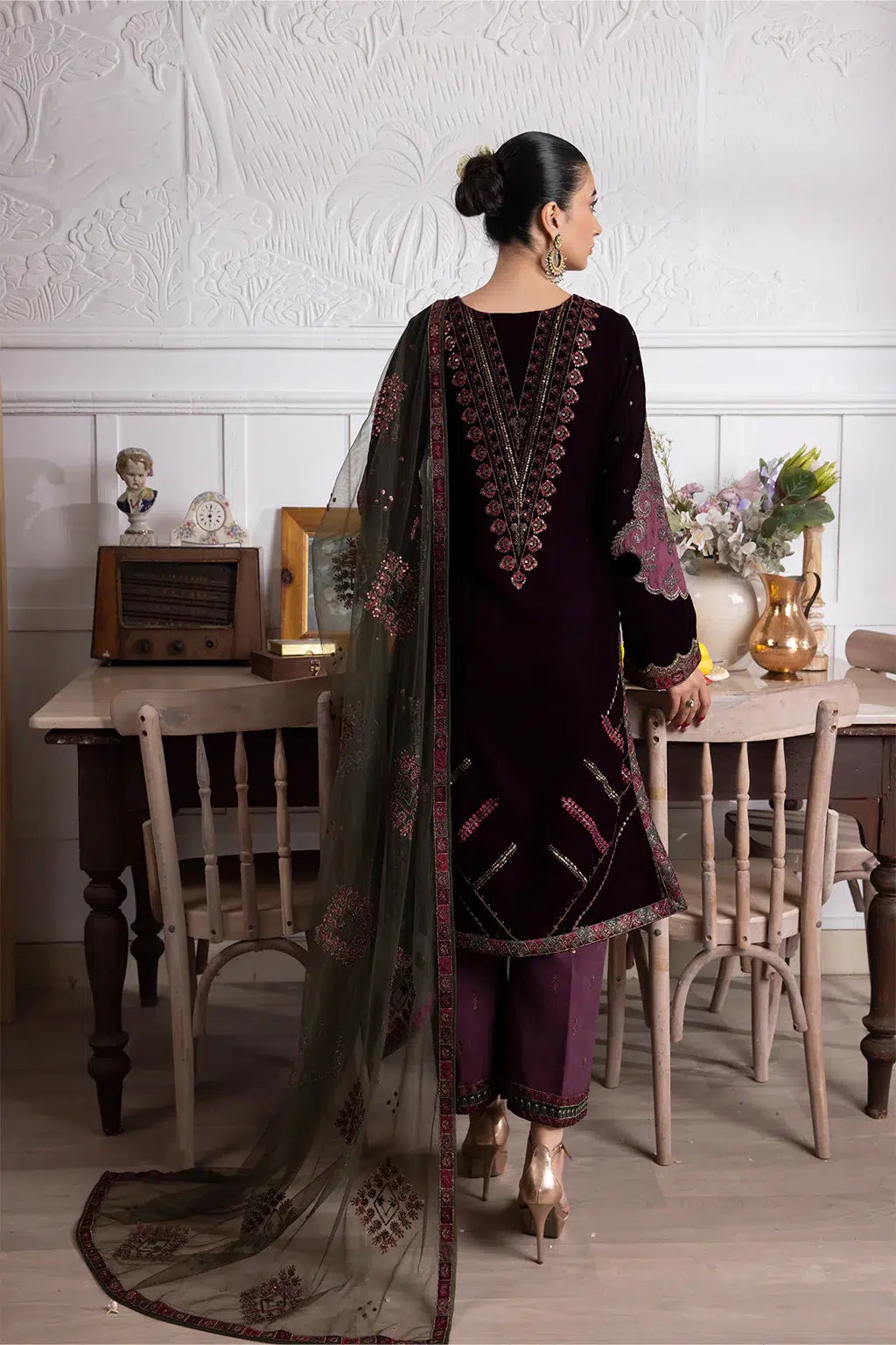 Iznik | Festive Velvet 23 | IV-30 AZITAH - House Of Anaya
