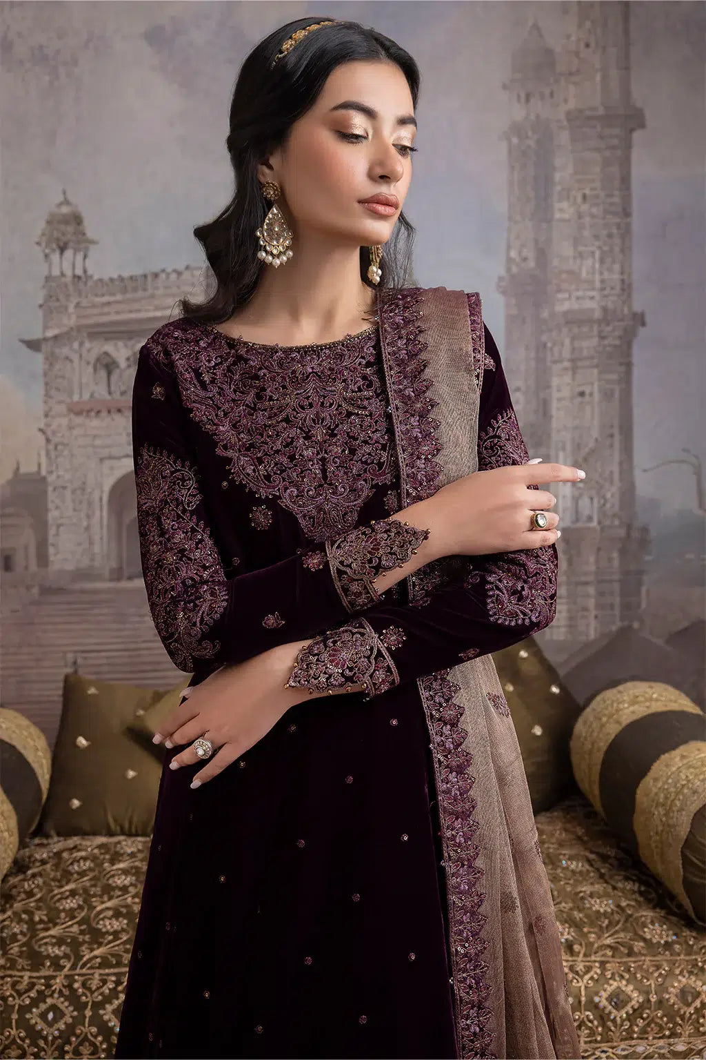Iznik | Festive Velvet 23 | IV-36 ELAHEH - House Of Anaya