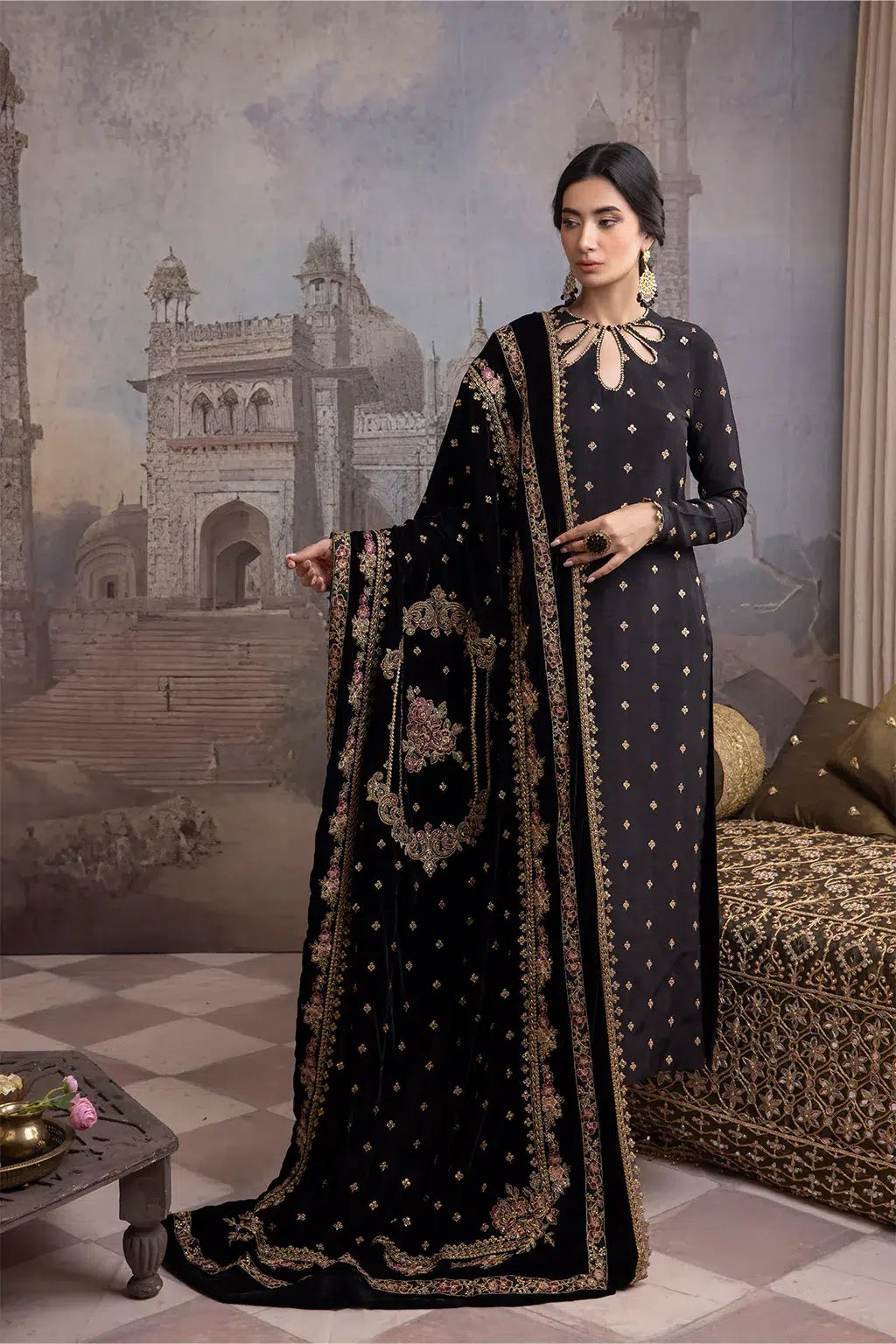 Iznik | Festive Velvet 23 | IV-28 LEILA - House Of Anaya