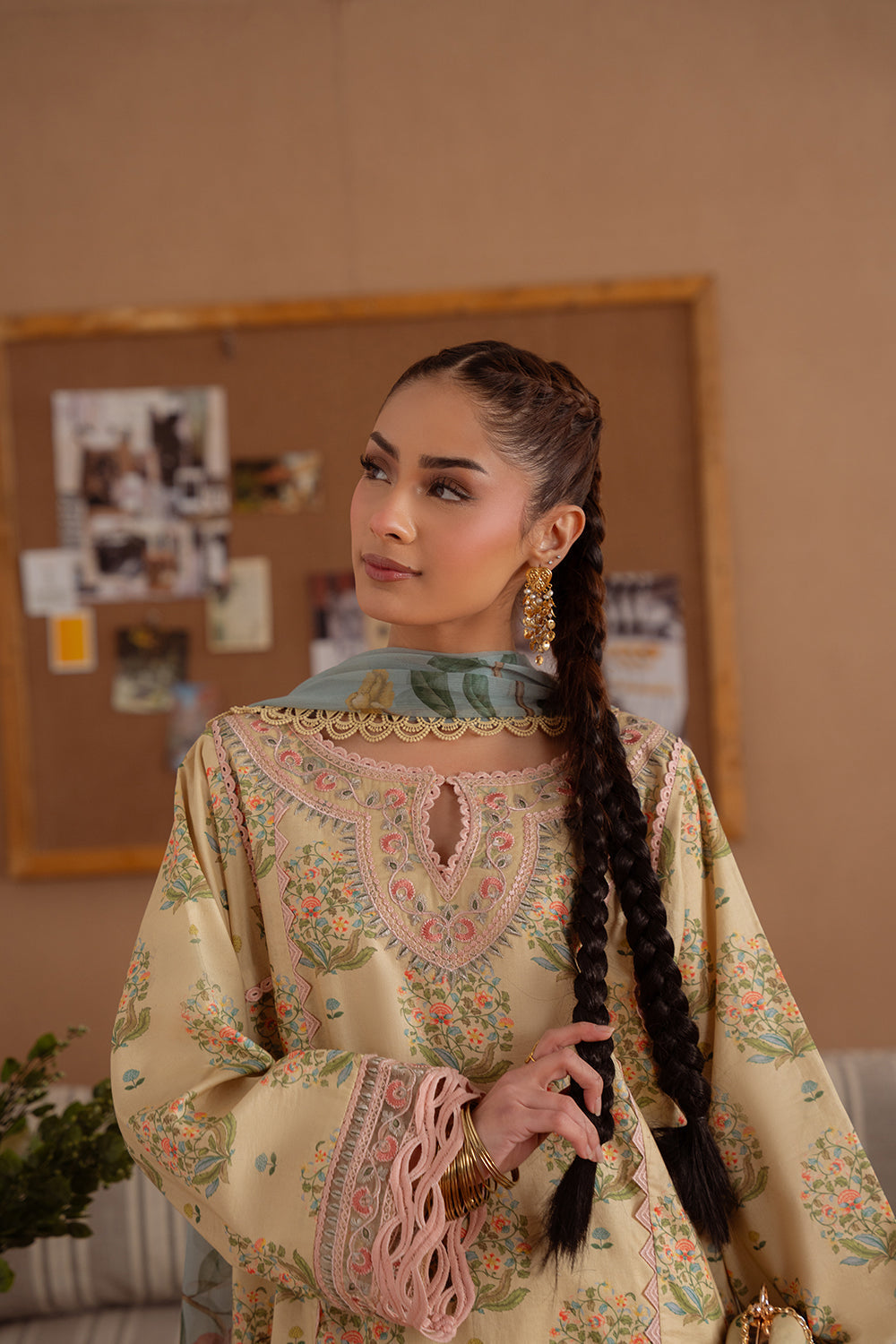 Saira Rizwan | Laanem Summer Lawn 25 | NERIDA-A-SRL25-02