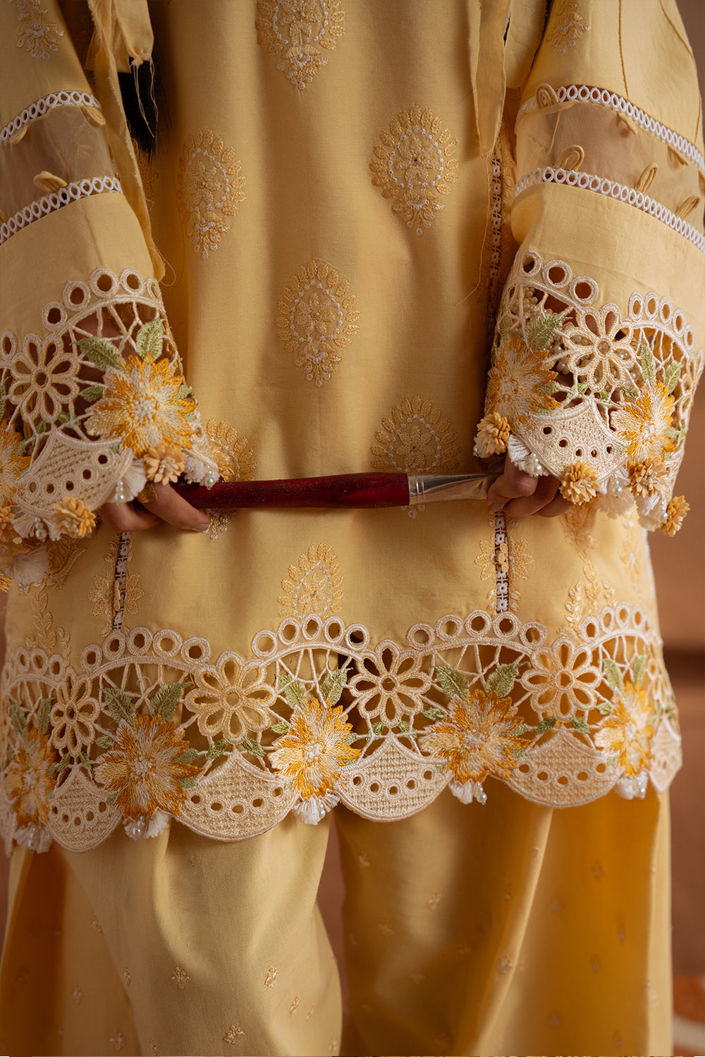 Saira Rizwan | Laanem Summer Lawn 25 | LEYLA-A-SRL25-04